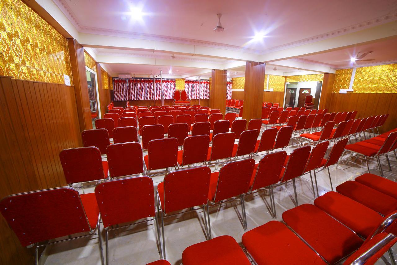 Avanti Inn Guruvayur Exterior photo